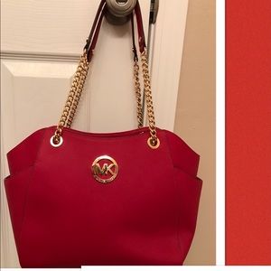 Michael Kors Jet Set Leather Chain Tote